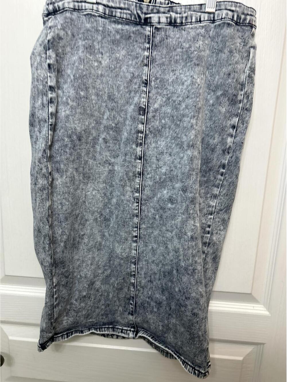 Iris Jeans Acid Wash Denim Pencil Skirt with Back Zipper